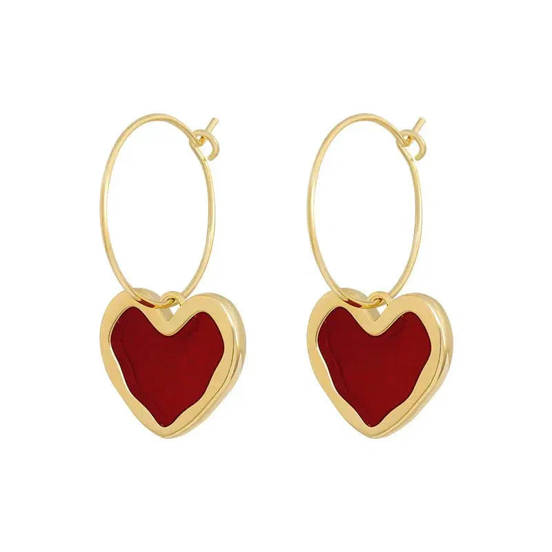 Heart earrings in gold